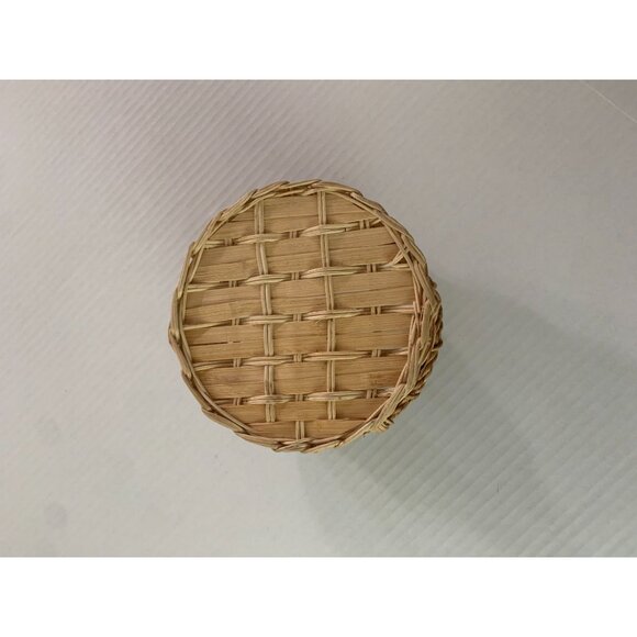 Apple Woven Wicker Round Basket with Handles 6.5 in diam 5 in tall - Picture 5 of 5